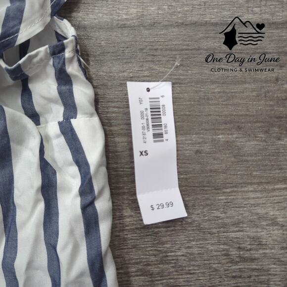 Old Navy Off Shoulder Top Size XS - Picture 2 of 5